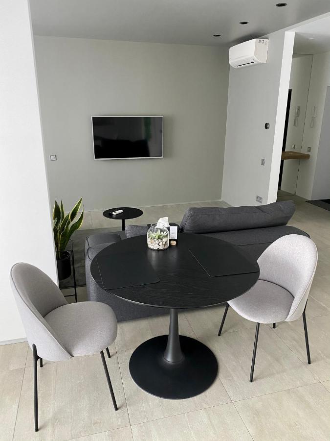 Caсtus Apartments 1 อิวาโน-ฟรานกิฟสเก ภายนอก รูปภาพ